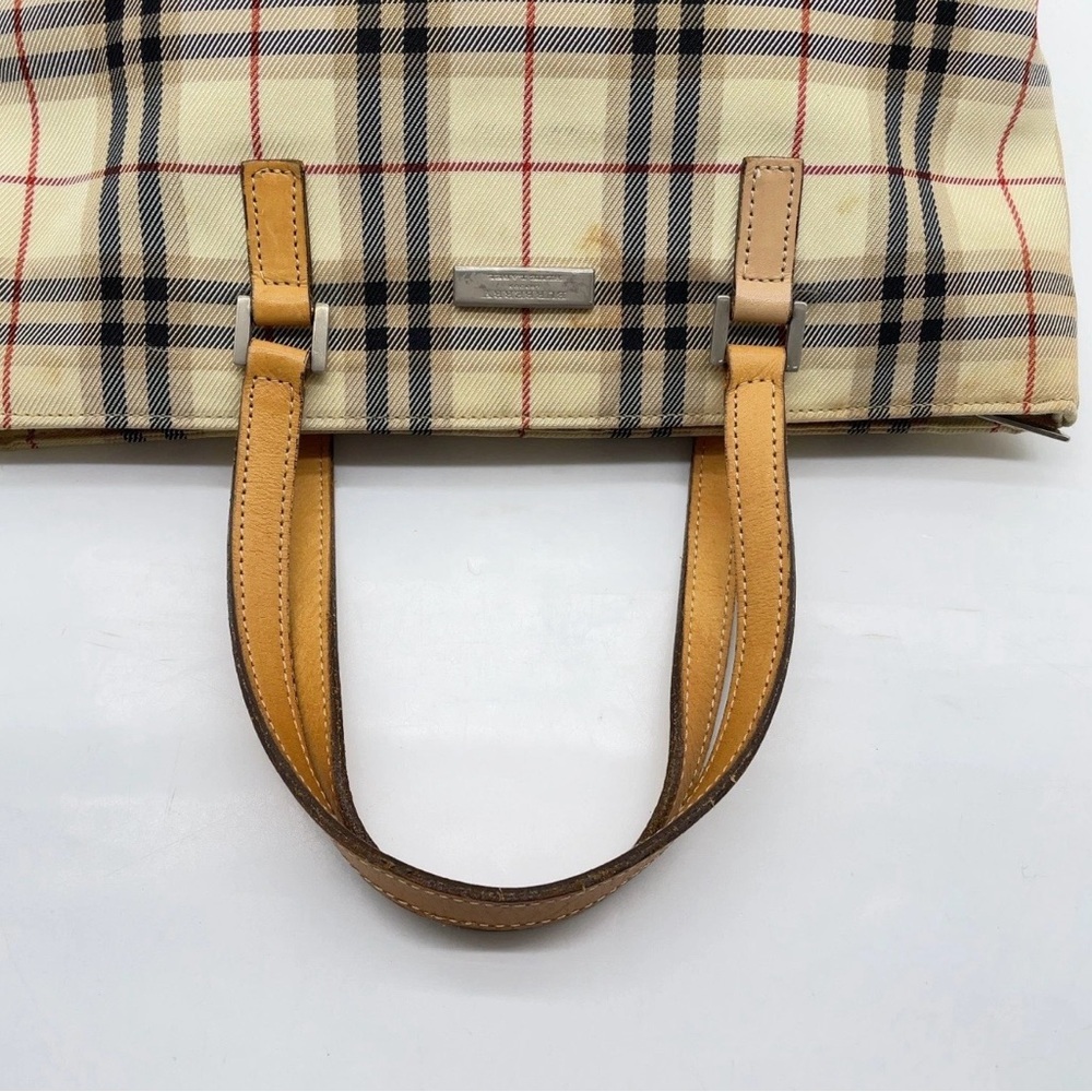 Authentic BURBERRY Blue Label
Nova Check Nylon Leather Beige
Tote - Picture 5 of 16